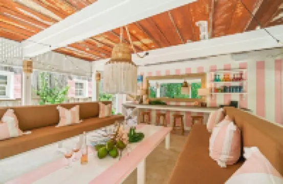 Newly Renovated Retro Designer Bungalow 200' from Beach w/ VW Bus Grill & Pool