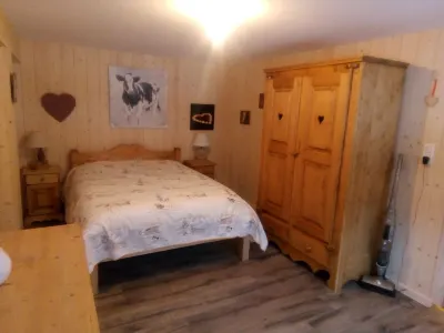 Caroline's chalet "the White House" Camping Verte Vallée : dans les Vosges proche Gérardmer avec piscine et gîtes附近的飯店