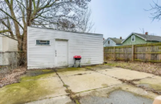 6 Mi to Dtwn Attractions Buffalo Apartment!