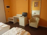 Hotel Padus Meublè Parma Hotels in Trecasali
