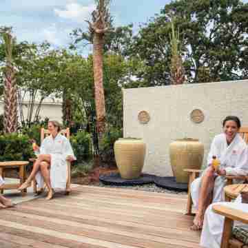 1203 Brighton Condo Hotel Exterior