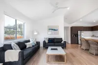 Seahorse Inn Hotel & Villas