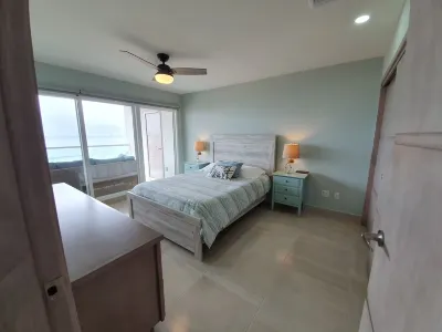 Oceanfront Brand New Unit at La Jolla ExcellenceThe Pelican