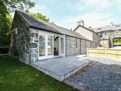 Cefn Bryn Bach Hotels in 