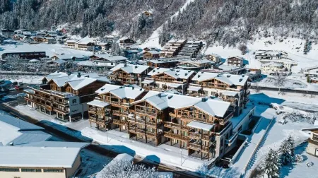 Wildkogel Resorts - Das Neukirchen Отели рядом с достопримечательностью «Wasserwelten Krimml»