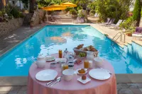 L' Escapade Hôtel & Restaurant - Beach