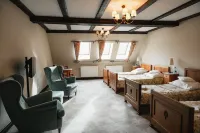 Pałac Wojanów - Parkering