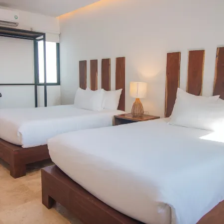 B10 Distinctive Hotel