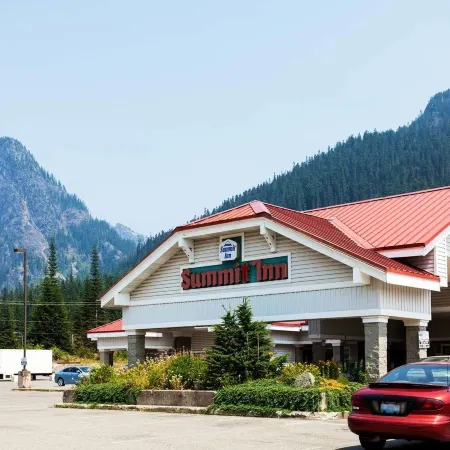 The Summit Inn