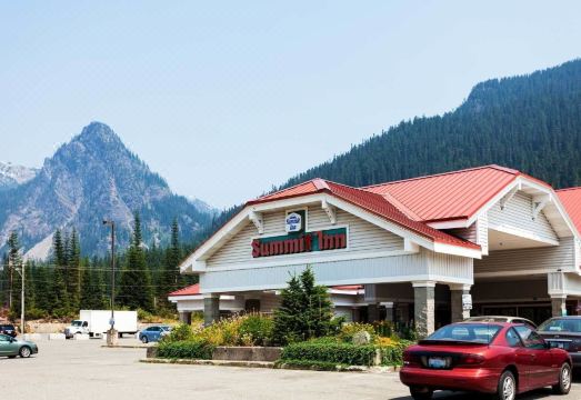 스노퀄미 패스 호텔 내부