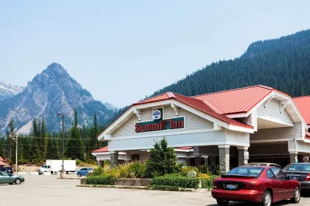 The Summit Inn
