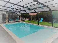 Hôtel Restaurant Chante Grelet - Spa & Bulle de Détente - parking