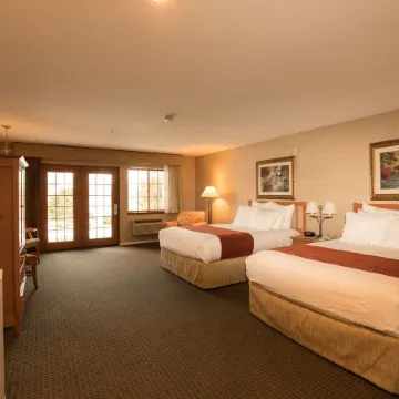 Lakeside Lodge and Suites