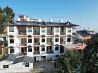 The Golden Castle Hotels Hotels in Mukteshwar