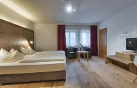 Hotel Luitpold am See Hotels in Eggstatt