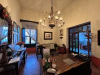 MESON DE SANTA ELENA ホテル