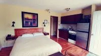 River Heights Motel Hotels in Courtenay