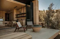 Mira Earth Studios Hotel a Guadalupe