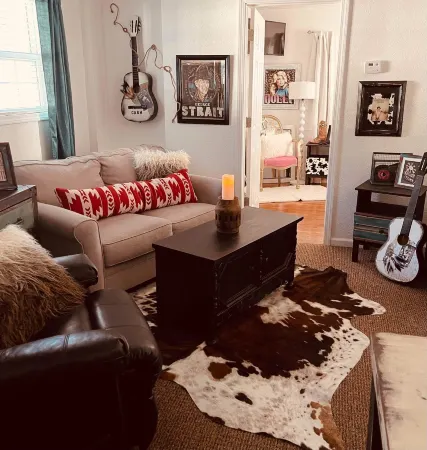 Westport Inn Отели рядом с достопримечательностью «Powers Museum»