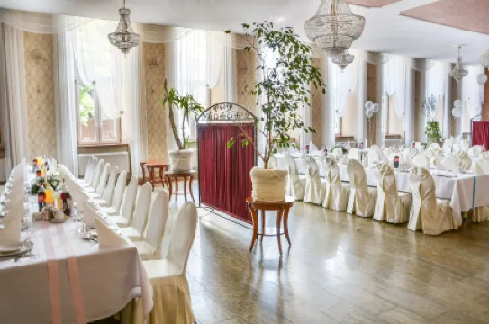 Komoda Club Residence