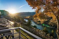 Absaroka Lodge - Mountain view