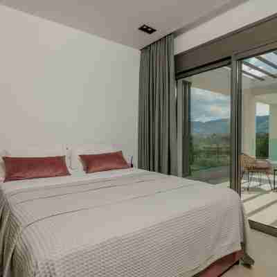 Antonia Villa - Luxurious Serenity with Private Pool, by ZanteWize Rooms