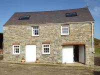 Bran Goesgoch Hotels near Parc Gwledig Morglawdd Caergybi Breakwater Country Park