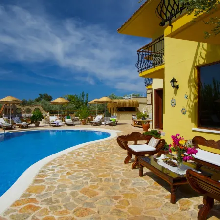 Mandarin & Mango Boutique Hotel