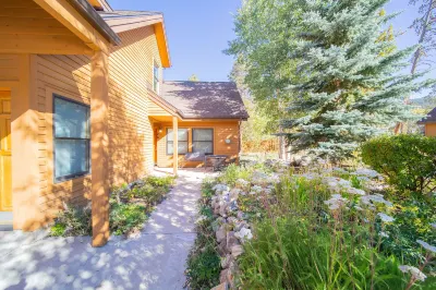 Snake River 26 by SummitCove Lodging Hotel di Keystone