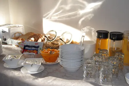 Airlie House Motor Inn