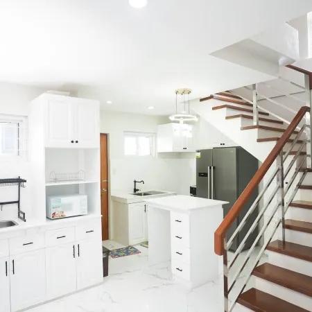 Luxurious Place Cozy Spacious Family Suite with WIFI near SM Lucena