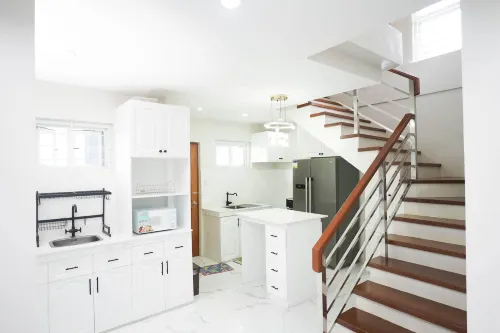 Luxurious Double Deluxe with WIFI near SM Lucena - 3 Sao