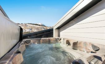 4th Street Crossing 320D by Summit County Mountain Retreats