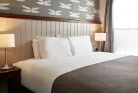 Sun Inn Hotels in Stanley Common