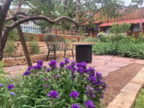 The Stone House Inn Hotels in Delta County