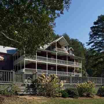 Glen-Ella Springs Hotel & Restaurant Hotel Exterior