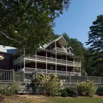 Glen-Ella Springs Hotel & Restaurant Hotel Exterior
