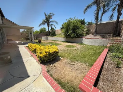 5 bds large house,Near Airport Ontario Mills,free parking,pets friendly. Hotels near Foothill Plaza