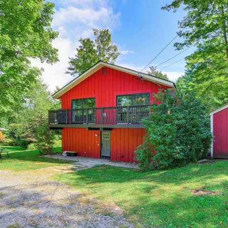 Inviting Vermont Home on Mount Ascutney!