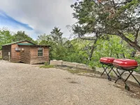 Cedar Falls Cabin Nestled by Honey Creek Hotels in Murray County