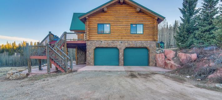 5 Acres of Scenic Beauty! Large Fairplay Log Home Hotels in Park County