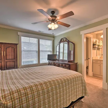 2 Mi to Dtwn: Home in Noda District Near Unc!