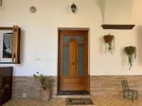 Annygio House - De Vivo Realty - Homestays