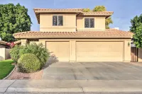 Pool, Hot Tub and Golf Course View Glendale Oasis! - spa