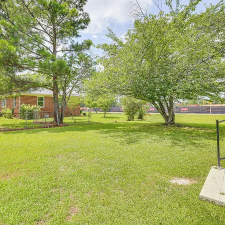 Inviting Jacksonville Home < Half Mi to University