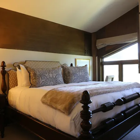Viking Two Bedroom Loft 2 Apartment Hotel by Redawning
