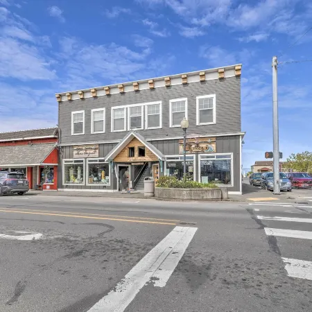 Adorable Downtown Studio - 1 Block to Long Beach!