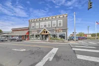 Adorable Downtown Studio - 1 Block to Long Beach! - 3-Star