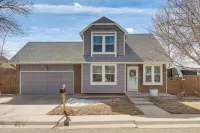 6 Mi to Dtwn: Arvada Home w/ Hot Tub & Yard - 3 estrellas