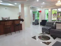 PeSheres Inn & Spa Hotels in Bon Accord